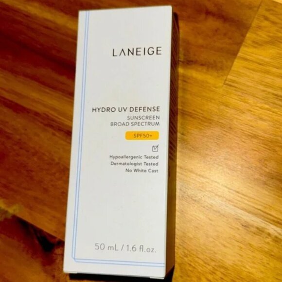Laneige Hydro UV Defense Sunscreen Broad Spectrum SPF 50+ - Picture 2 of 3